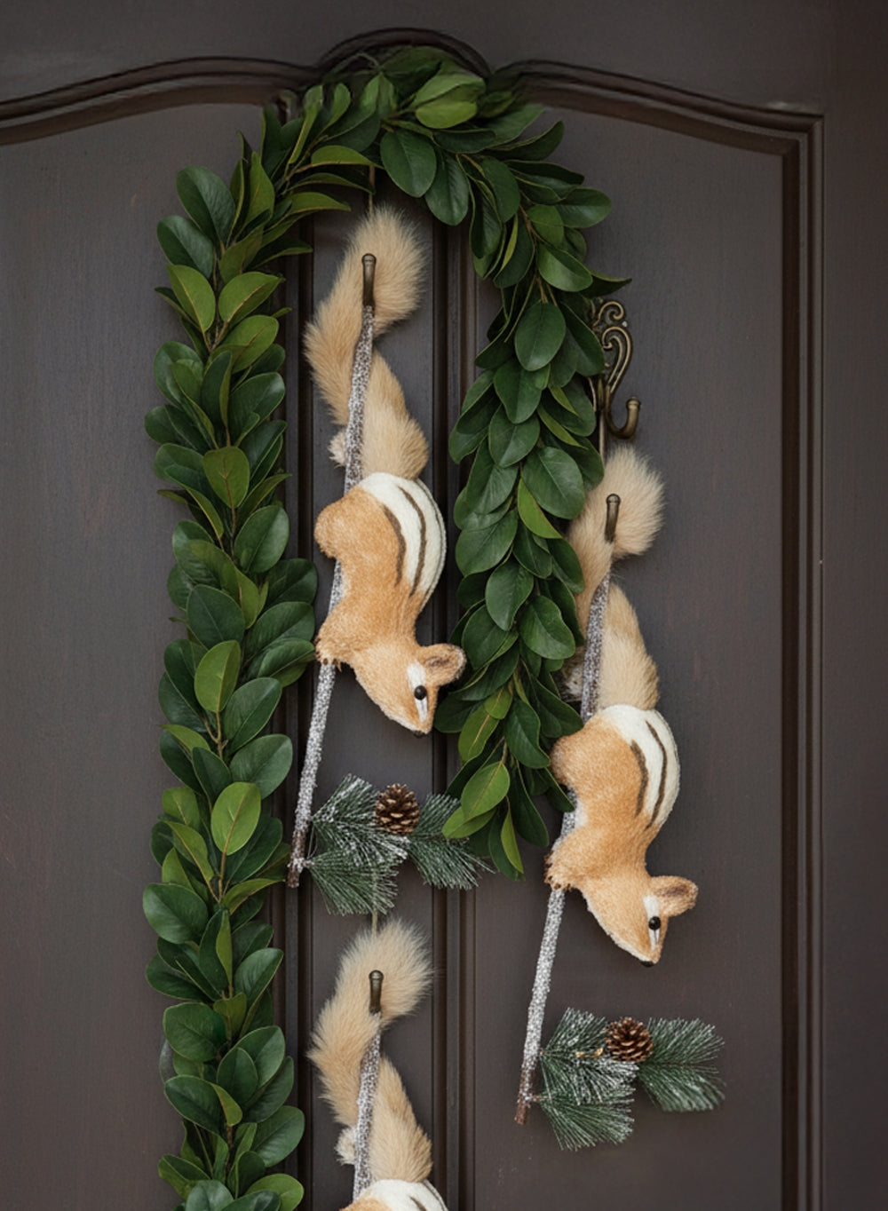 Bundle: Lifelike Chipmunks on a Branch & Magnolia Leaf Garland – Rustic Woodland Christmas Décor Set