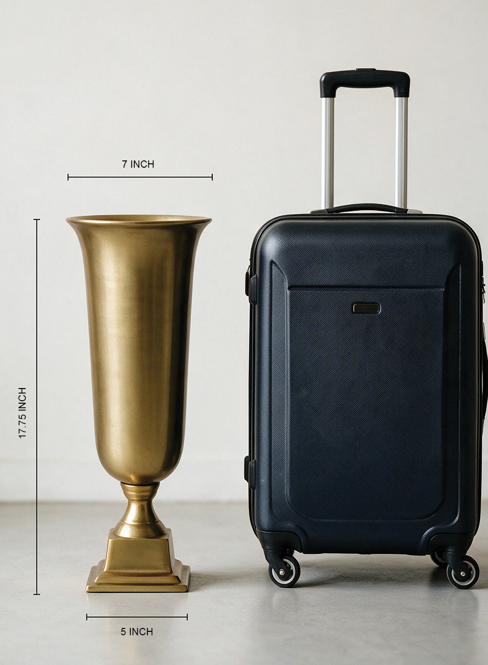 Valenza Gold & Silver Vase Collection