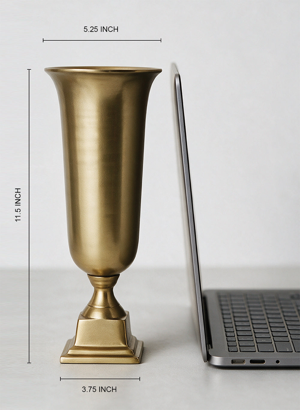 Valenza Gold & Silver Vase Collection