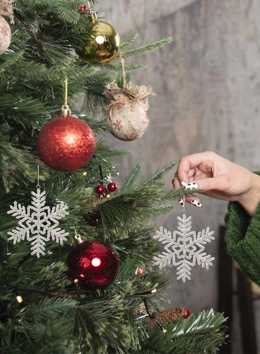 Glitter Snowflake Ornaments, Available in 2 Colors, Pack of 6