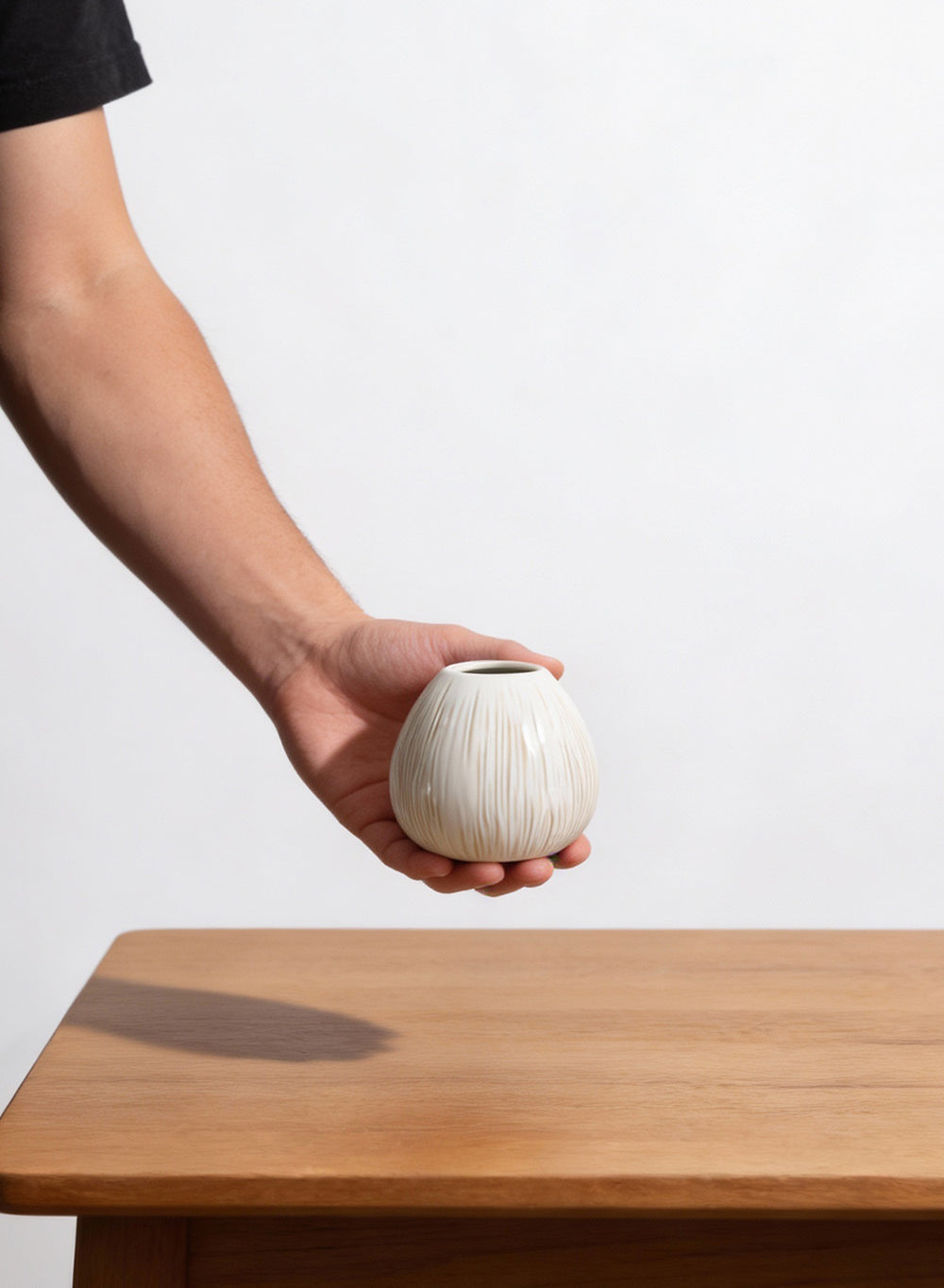 Arlo Ribbed Ceramic Vase Collection