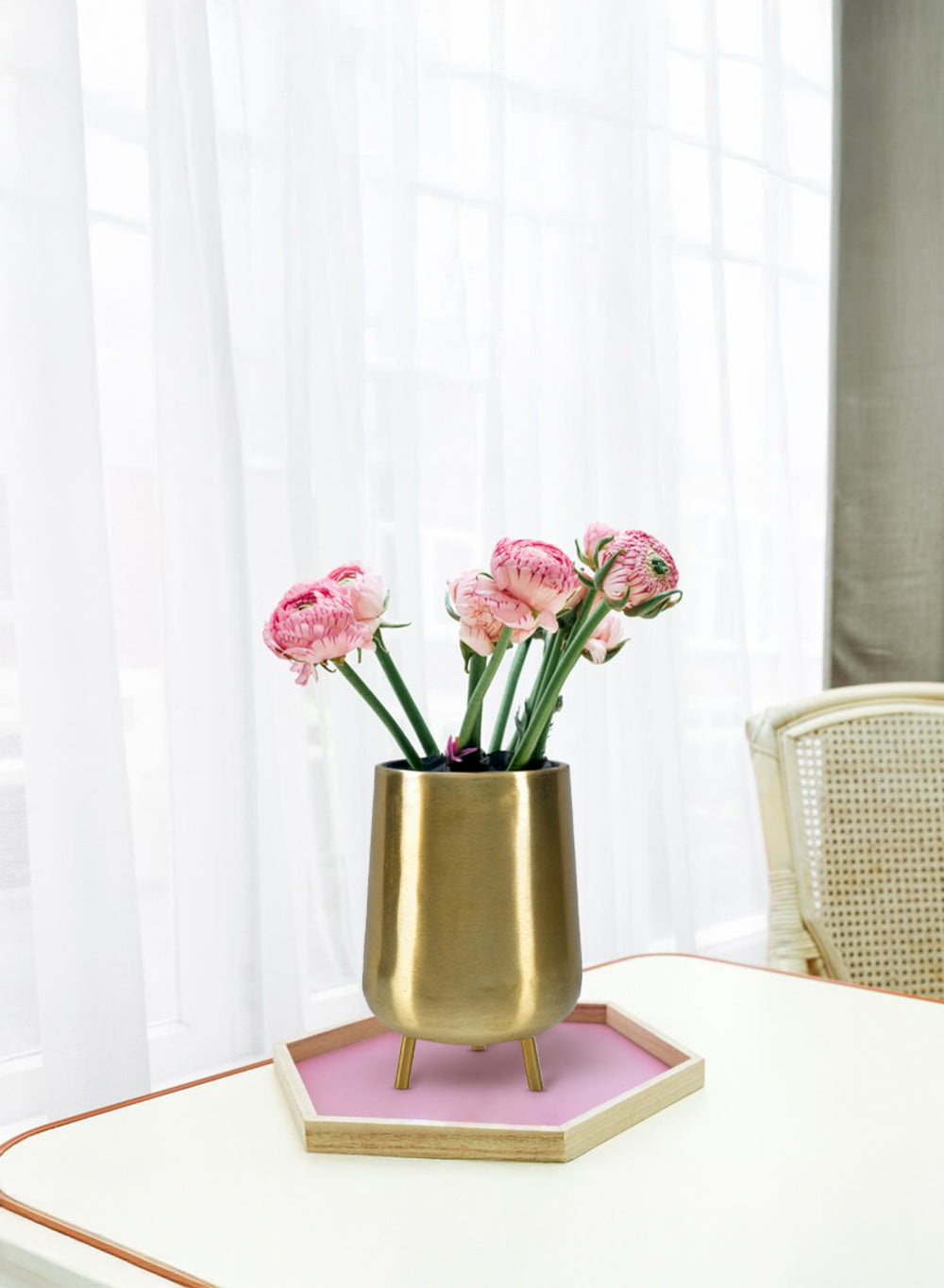 8" Gold Three Footed Planter