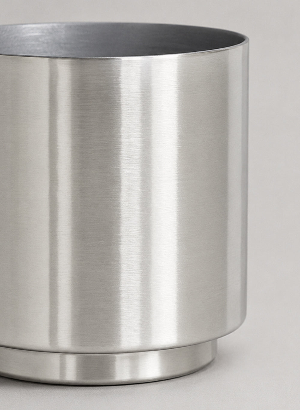 Cylindrical Shiny Finish Vase Collection