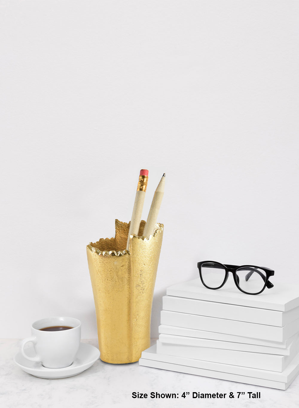 Aurum Crest Aluminum Vase – Available in Two Sizes