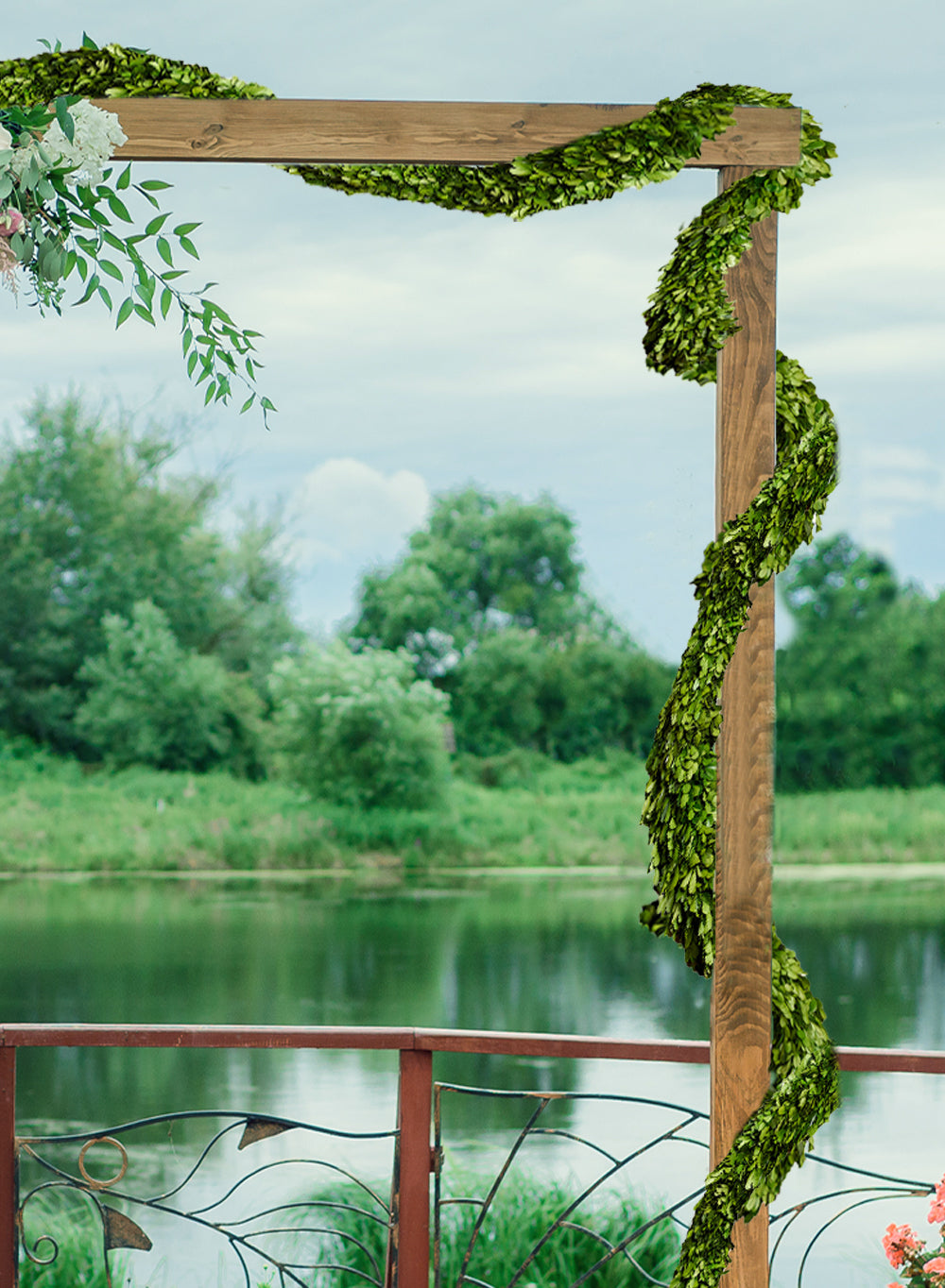 Preserved Boxwood Wreaths & Garland, In Various Sizes
