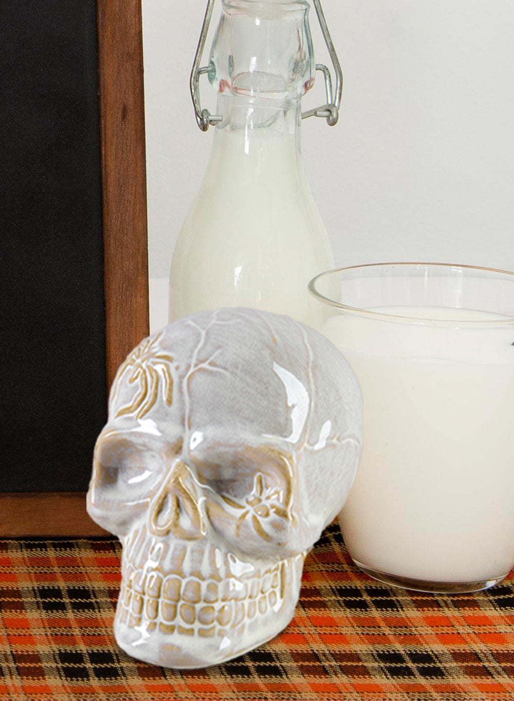 Porcelain Decorative Skull, in 2 Colors