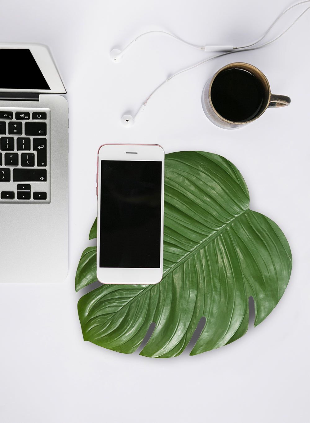 Artificial Leaf-Shaped Coasters & Table Runner