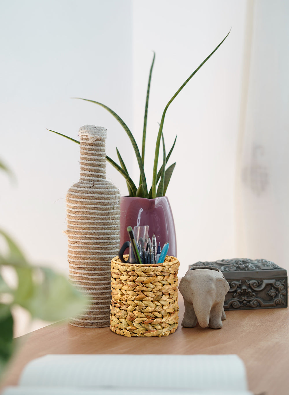 Eco-Friendly Water Hyacinth Collection - Pots Tray, Basket, and Vase