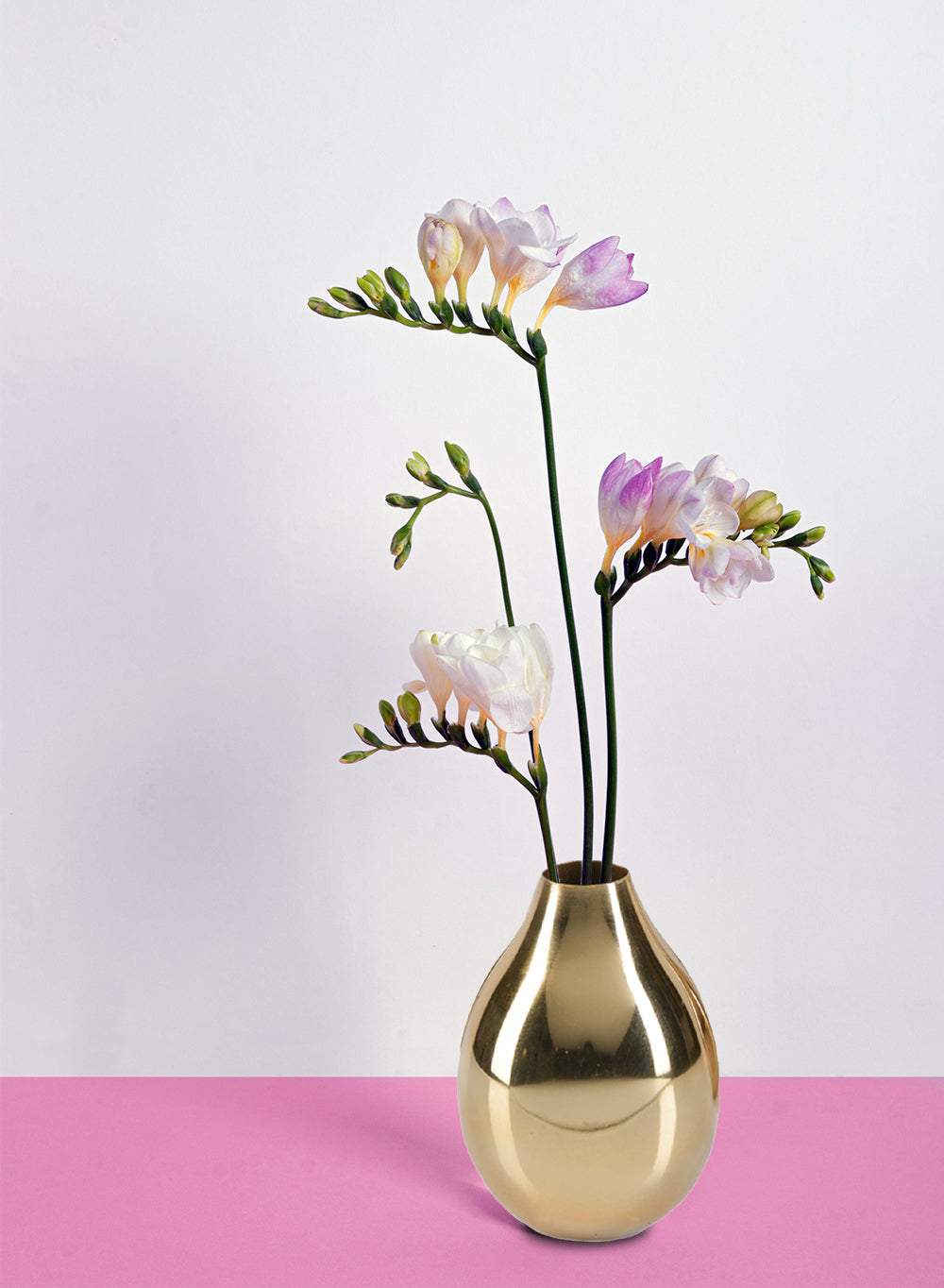 Pear-Shaped Gold Vase, Available in 2 Sizes