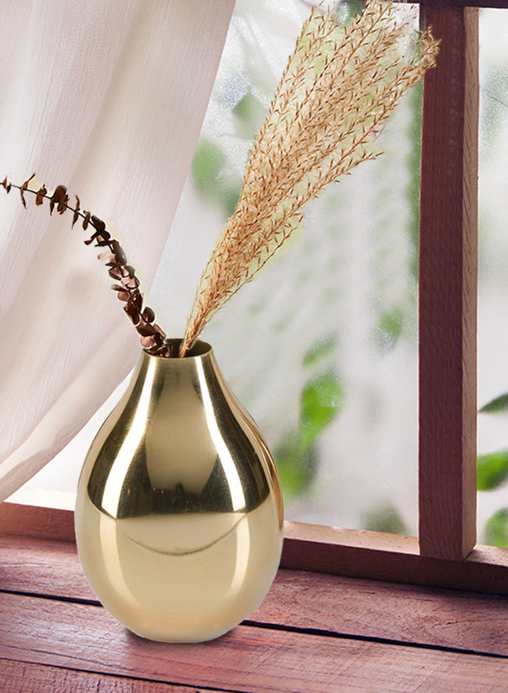 Pear-Shaped Gold Vase, Available in 2 Sizes