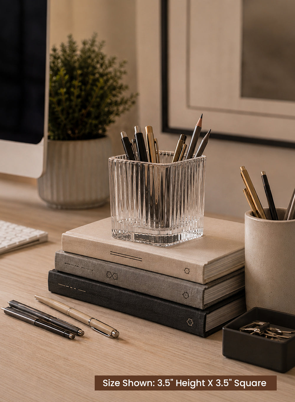 Vela Ribbed Glass Candle Holders Collection