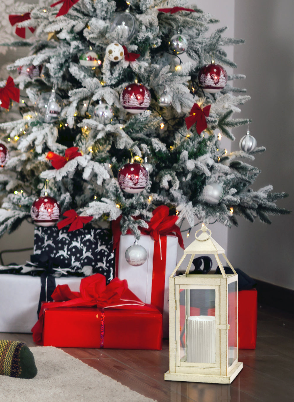 Heritage White Metal Lantern, in 2 Sizes