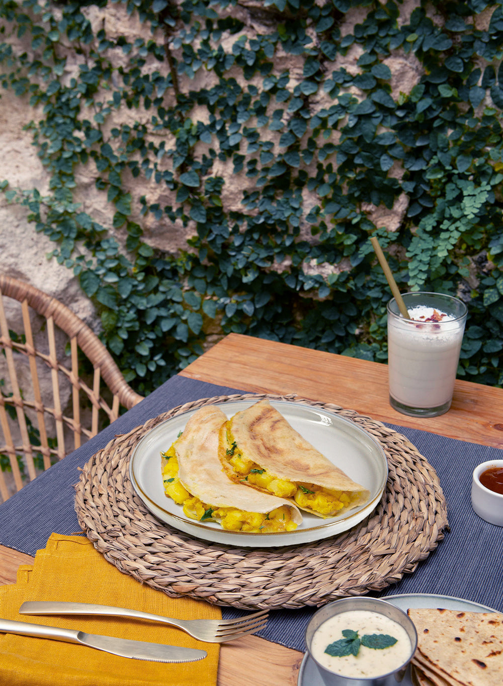 Serene Spaces Living White Ceramic Plate with Brown Raised Rim, in 2 Sizes