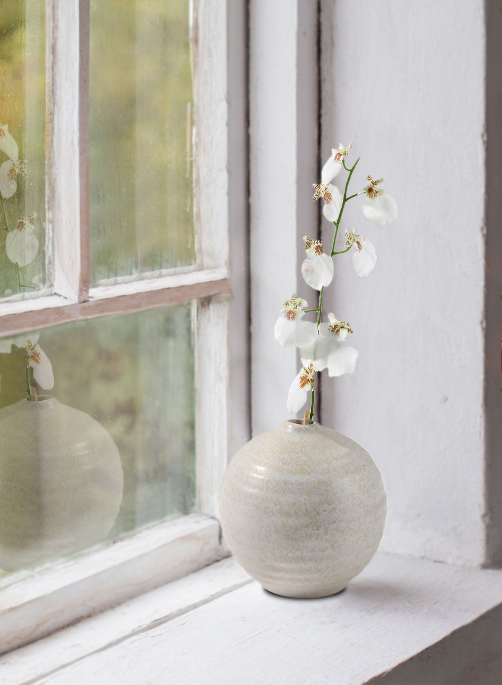 Handcrafted Ceramic Ripple Ball Vase, in 2 Colors, Set of 2 or 24