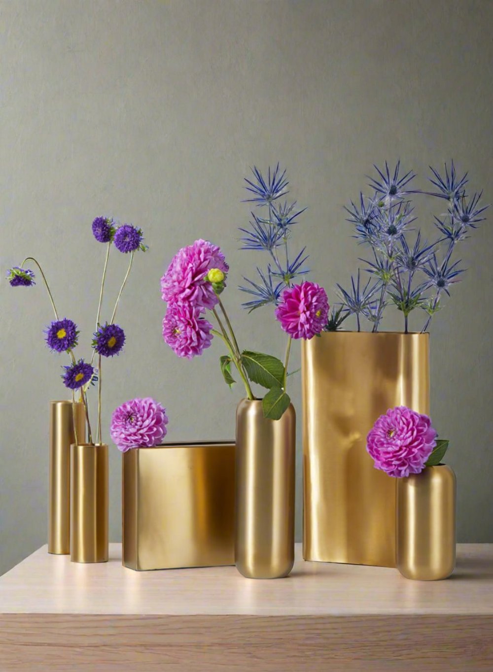 Stylish Matte Gold Floral Vase, In Various Shapes & Sizes